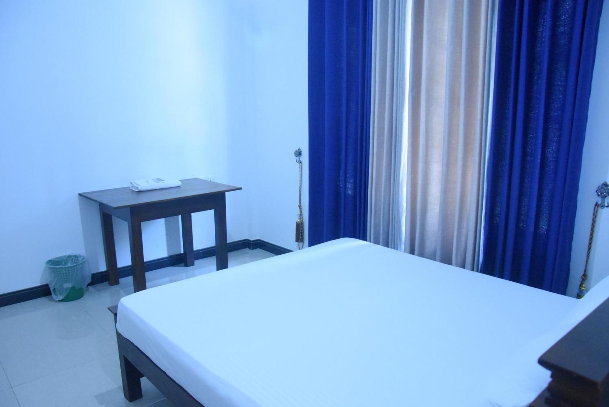 Silverline Guest House Anuradhapura Ngoại thất bức ảnh