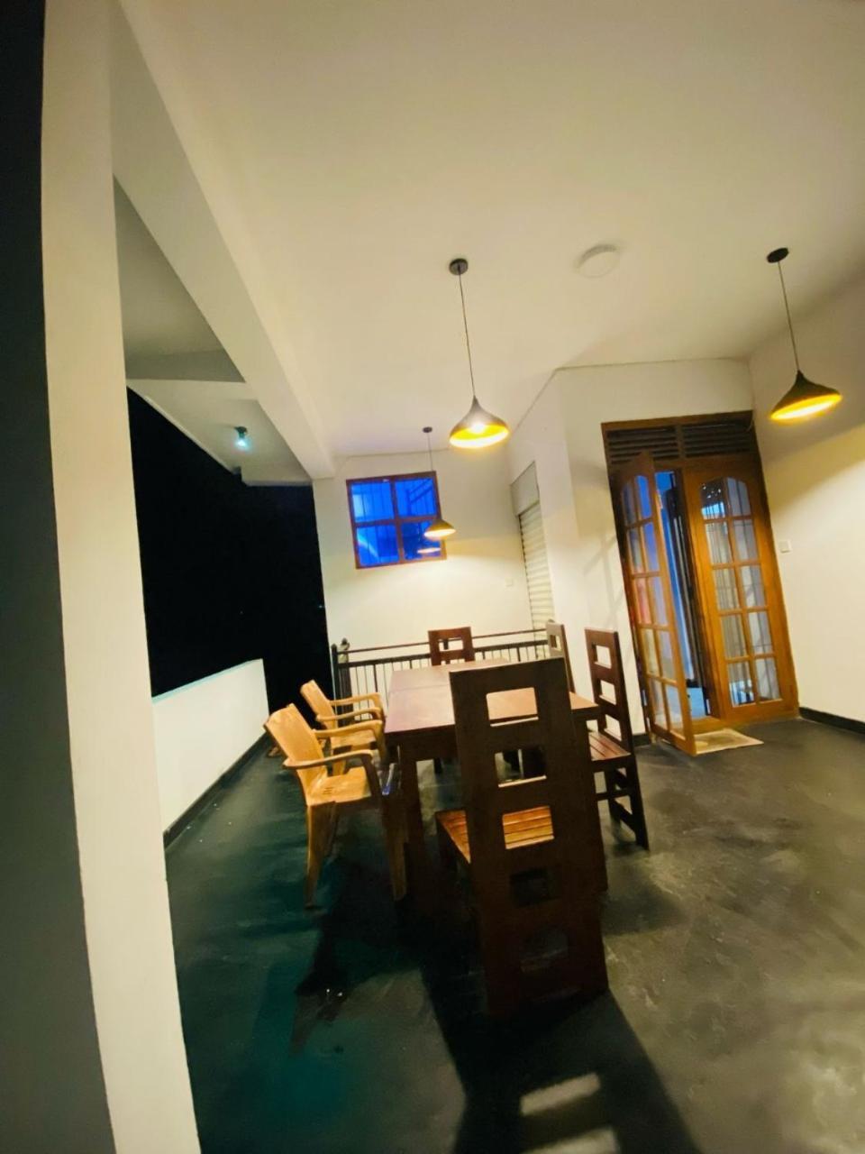 Silverline Guest House Anuradhapura Ngoại thất bức ảnh