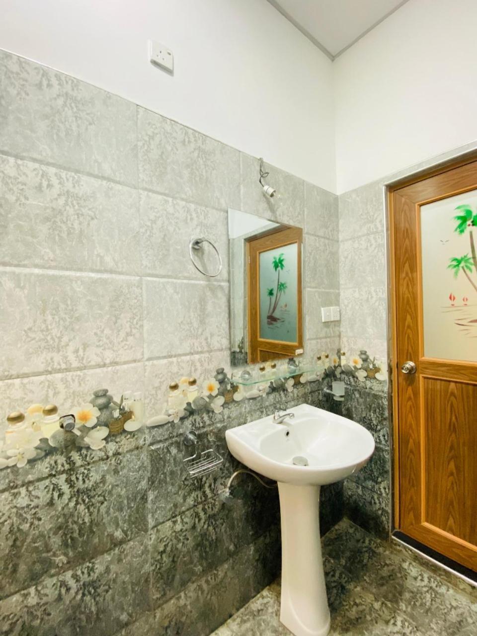 Silverline Guest House Anuradhapura Phòng bức ảnh